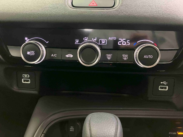 ホンダ ヴェゼル １．５ Ｅ：ＨＥＶ Ｘ R5年 (東海) 99