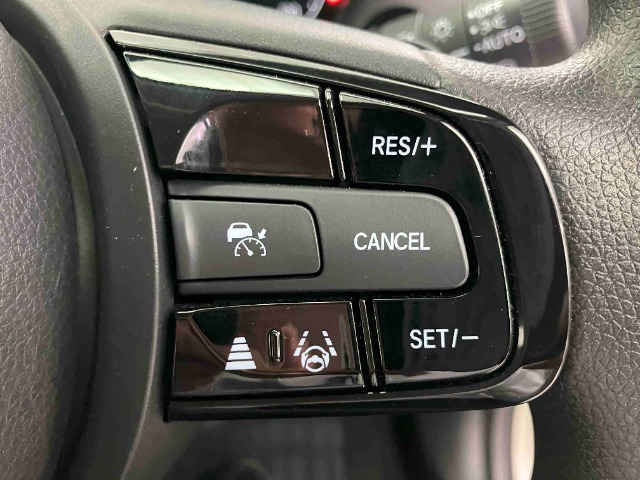 ホンダ ヴェゼル １．５ Ｅ：ＨＥＶ Ｘ R5年 (東海) 99