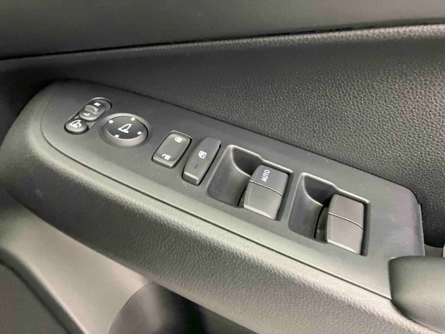 ホンダ ヴェゼル １．５ Ｅ：ＨＥＶ Ｘ R5年 (東海) 99