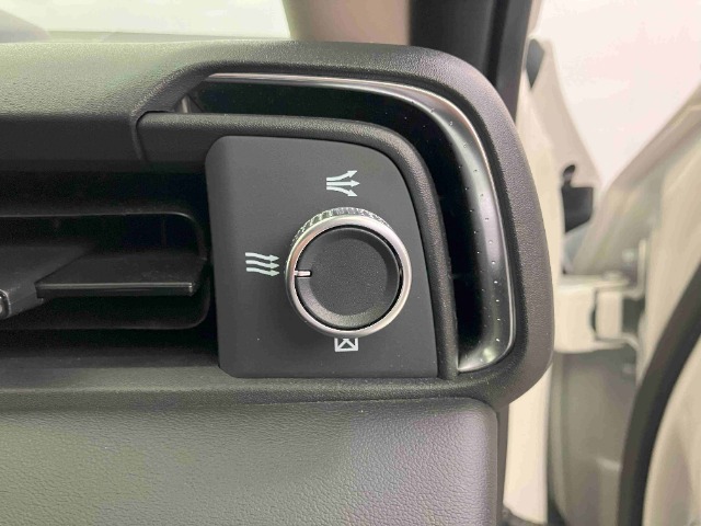 ホンダ ヴェゼル １．５ Ｅ：ＨＥＶ Ｘ R5年 (東海) 99