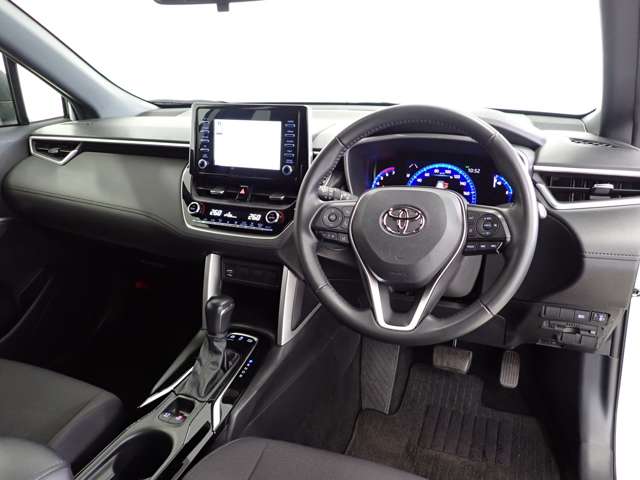 トヨタ カローラクロス　ハイブリッド １．８ ハイブリッド Ｓ R4年 (関東) 99