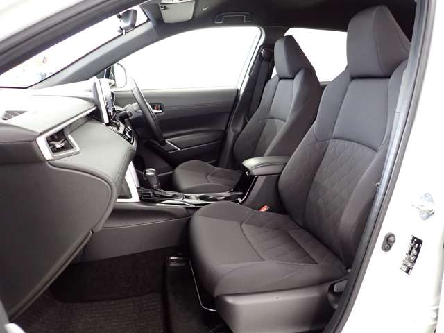 トヨタ カローラクロス　ハイブリッド １．８ ハイブリッド Ｓ R4年 (関東) 99