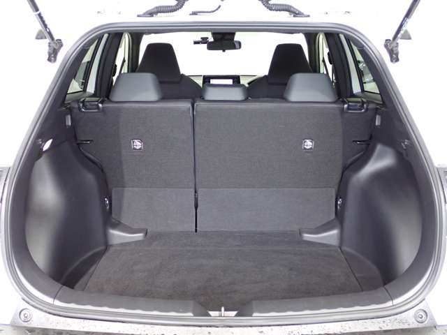 トヨタ カローラクロス　ハイブリッド １．８ ハイブリッド Ｓ R4年 (関東) 99