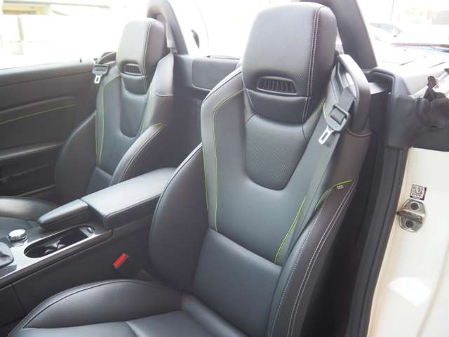 メルセデスベンツ ＳＬＫクラス ＳＬＫ２００　カーボンルックエディション H26年 (近畿) 99