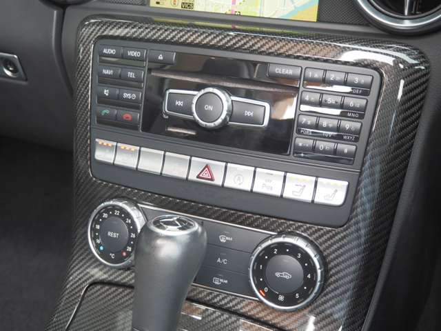 メルセデスベンツ ＳＬＫクラス ＳＬＫ２００　カーボンルックエディション H26年 (近畿) 99