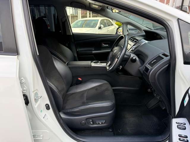 トヨタ プリウスΑ １．８ Ｇ H29年 () 99