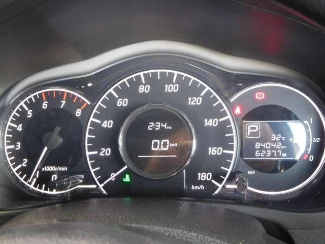 日産 ノート １．２ Ｘ ＤＩＧ－Ｓ H26年 (九州・沖縄) 99