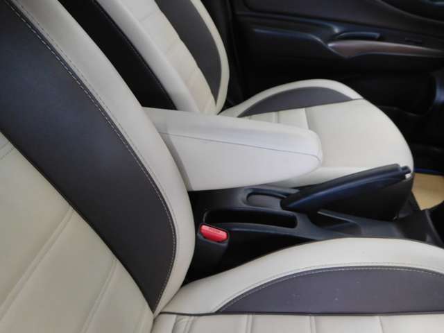 日産 ノート １．２ Ｅ－ＰＯＷＥＲ メダリスト R1年 (九州・沖縄) 99