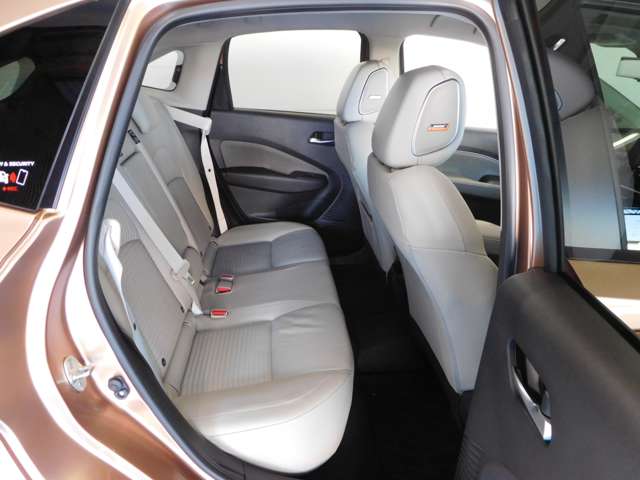 日産 ノートオーラ １．２ Ｇ レザーエディション R6年 (九州・沖縄) 99