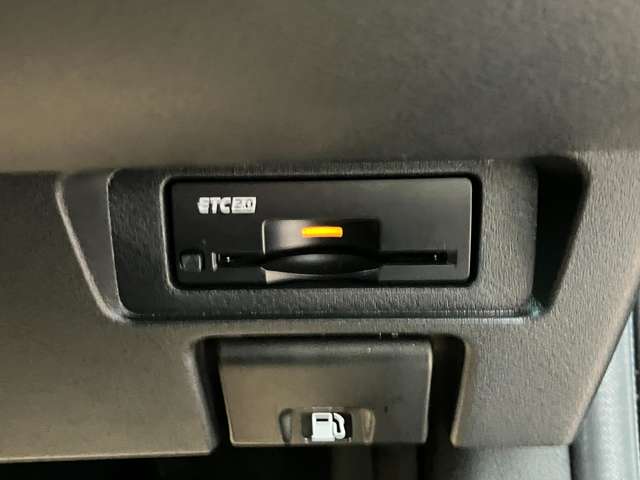 日産 ノート １．２ Ｘ ＦＯＵＲ ４ＷＤ R4年 (東北) 99