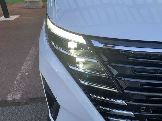 日産 セレナ １．４ Ｅ－４ＯＲＣＥ ハイウェイスターＶ ４ＷＤ R7年 (東北) 99