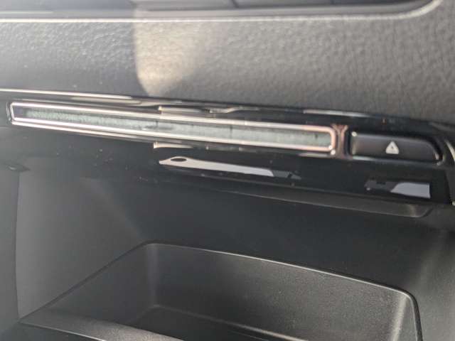 マツダ ＭＡＺＤＡ３　セダン １．８ ＸＤ Ｌパッケージ ディーゼルターボ R4年 (九州・沖縄) 99