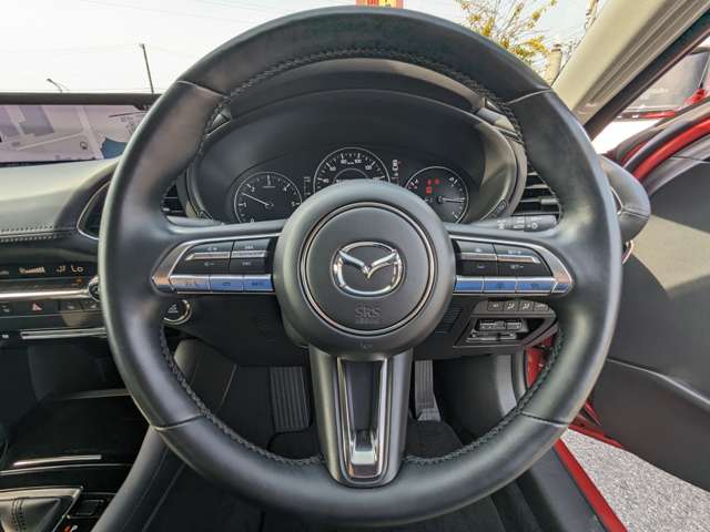 マツダ ＭＡＺＤＡ３　セダン １．８ ＸＤ Ｌパッケージ ディーゼルターボ R4年 (九州・沖縄) 99