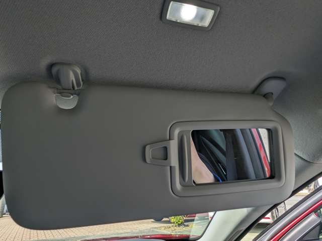 マツダ ＭＡＺＤＡ３　セダン １．８ ＸＤ Ｌパッケージ ディーゼルターボ R4年 (九州・沖縄) 99