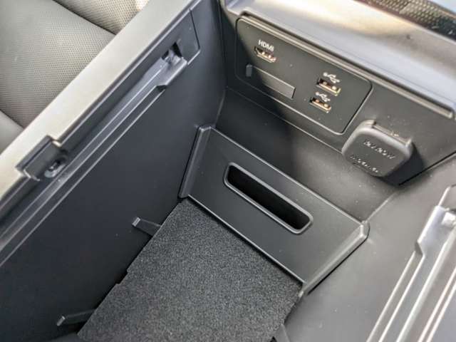 マツダ ＭＡＺＤＡ３　セダン １．８ ＸＤ Ｌパッケージ ディーゼルターボ R4年 (九州・沖縄) 99