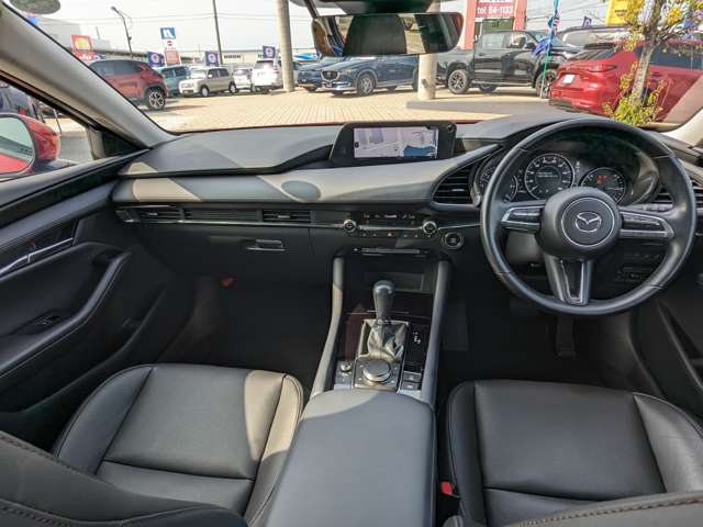 マツダ ＭＡＺＤＡ３　セダン １．８ ＸＤ Ｌパッケージ ディーゼルターボ R4年 (九州・沖縄) 99