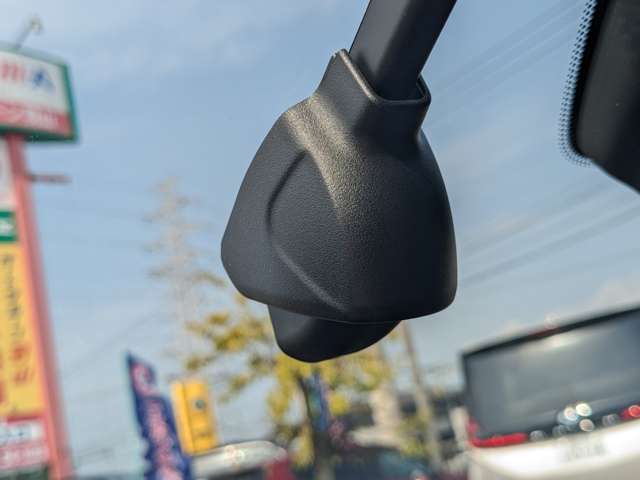 マツダ ＭＡＺＤＡ３　セダン １．８ ＸＤ Ｌパッケージ ディーゼルターボ R4年 (九州・沖縄) 99