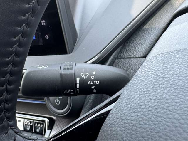 トヨタ プリウス ２．０ Ｚ R5年 (九州・沖縄) 99