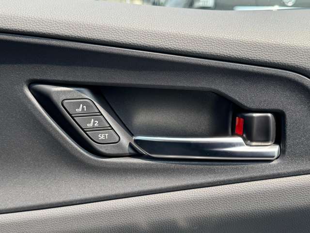 トヨタ プリウス ２．０ Ｚ R5年 (九州・沖縄) 99