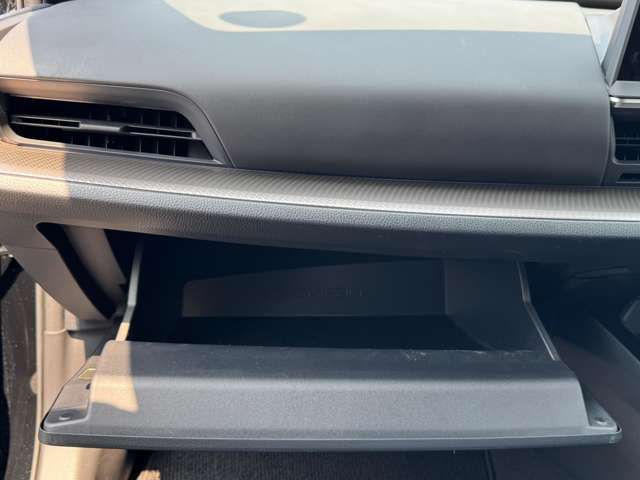 トヨタ プリウス ２．０ Ｚ R5年 (九州・沖縄) 99