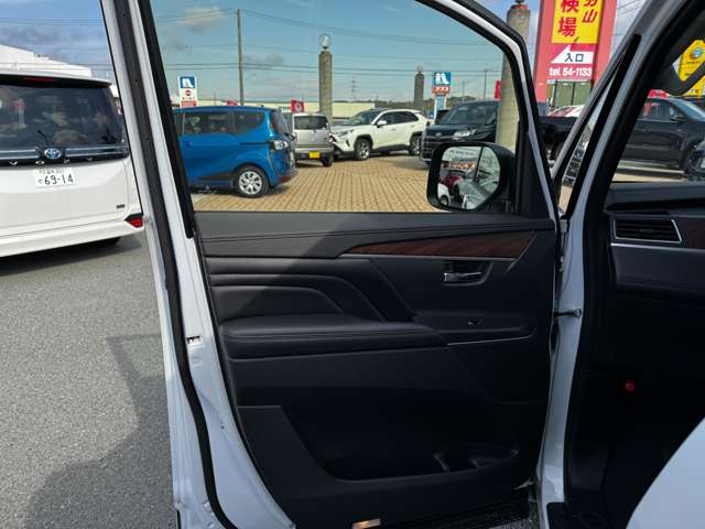 三菱 デリカ　Ｄ：５ ２．２ Ｐ ディーゼルターボ ４ＷＤ R6年 (九州・沖縄) 99