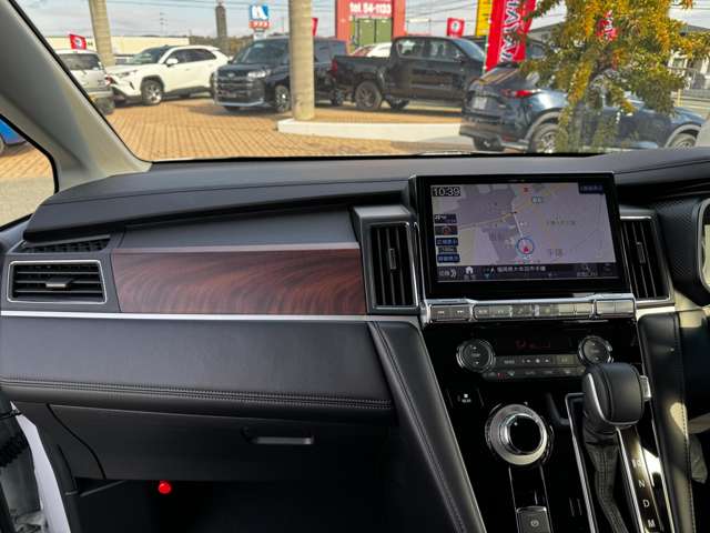 三菱 デリカ　Ｄ：５ ２．２ Ｐ ディーゼルターボ ４ＷＤ R6年 (九州・沖縄) 99