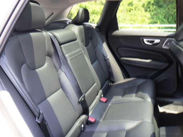 ボルボ ＸＣ６０ ウルトラ Ｂ５ ＡＷＤ ４ＷＤ R6年 (東北) 99