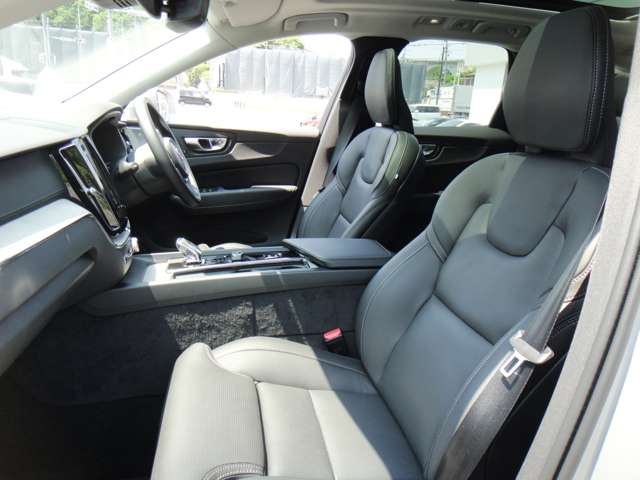 ボルボ ＸＣ６０ ウルトラ Ｂ５ ＡＷＤ ４ＷＤ R6年 (東北) 99