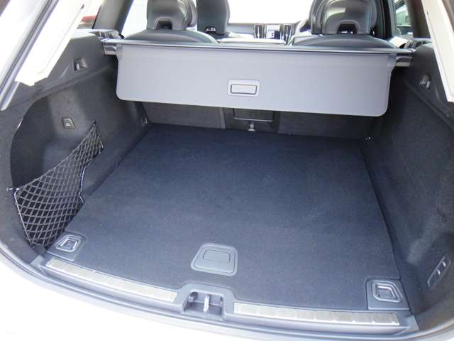 ボルボ ＸＣ６０ ウルトラ Ｂ５ ＡＷＤ ４ＷＤ R6年 (東北) 99