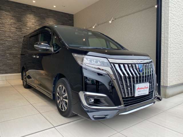 トヨタ エスクァイア　ハイブリッド １．８ ハイブリッド ＧＩ プレミアムパッケージ ブラックテーラード R2年 (九州・沖縄) 99