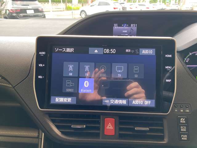 トヨタ エスクァイア　ハイブリッド １．８ ハイブリッド ＧＩ プレミアムパッケージ ブラックテーラード R2年 (九州・沖縄) 99
