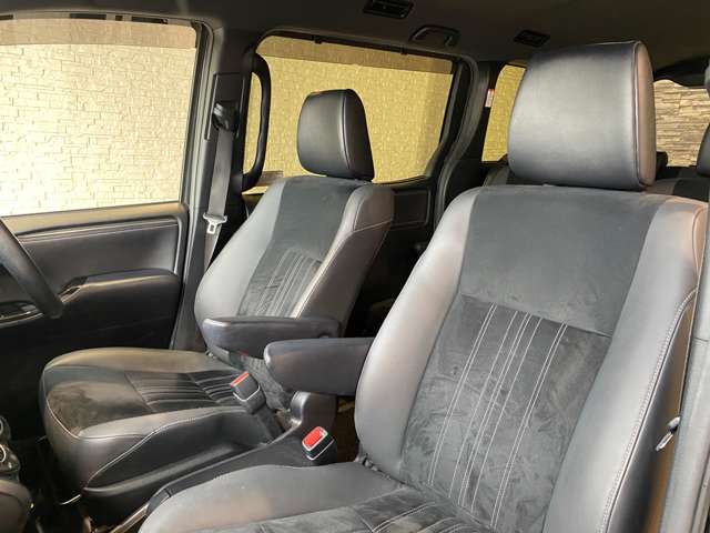 トヨタ エスクァイア　ハイブリッド １．８ ハイブリッド ＧＩ プレミアムパッケージ ブラックテーラード R2年 (九州・沖縄) 99