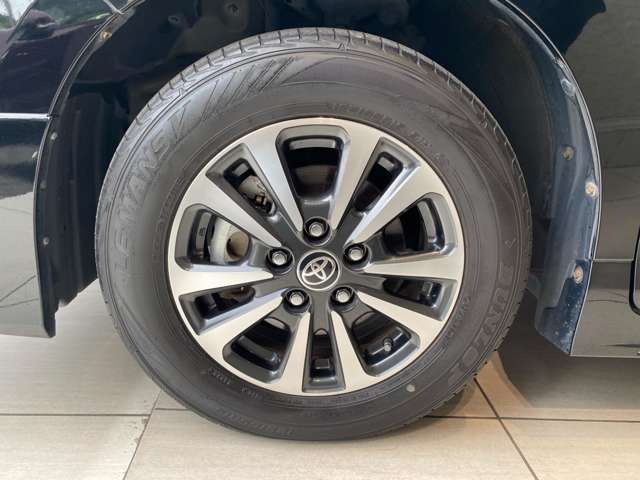 トヨタ エスクァイア　ハイブリッド １．８ ハイブリッド ＧＩ プレミアムパッケージ ブラックテーラード R2年 (九州・沖縄) 99