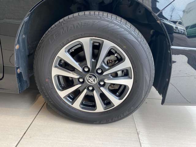 トヨタ エスクァイア　ハイブリッド １．８ ハイブリッド ＧＩ プレミアムパッケージ ブラックテーラード R2年 (九州・沖縄) 99