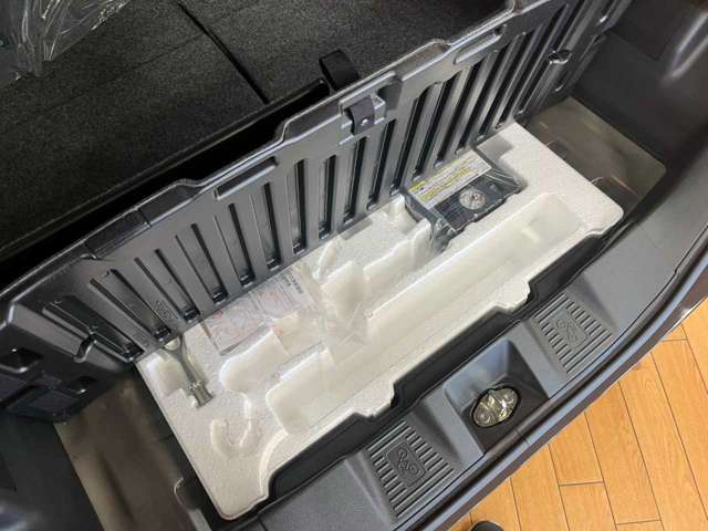 スズキ スペーシア ６６０ ハイブリッド Ｘ ４ＷＤ R6年 (北海道) 99