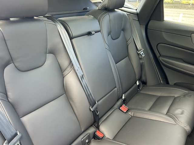 ボルボ ＸＣ６０ リチャージ アルティメット Ｔ６ ＡＷＤ プラグイン ハイブリッド ４ＷＤ R6年 (東北) 99