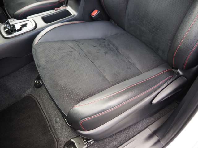 トヨタ ハイラックス ２．４ Ｚ ＧＲスポーツ ディーゼルターボ ４ＷＤ R5年 (近畿) 99