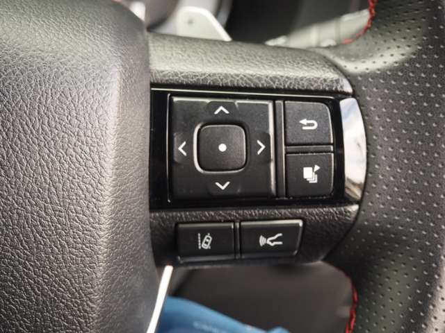 トヨタ ハイラックス ２．４ Ｚ ＧＲスポーツ ディーゼルターボ ４ＷＤ R5年 (近畿) 99