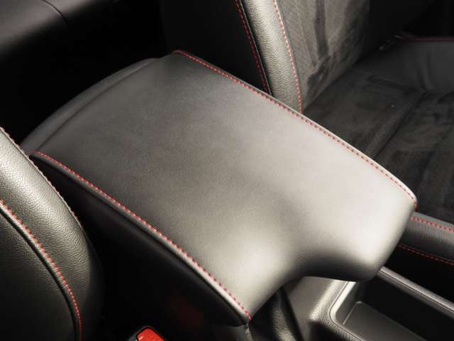 トヨタ ハイラックス ２．４ Ｚ ＧＲスポーツ ディーゼルターボ ４ＷＤ R5年 (近畿) 99