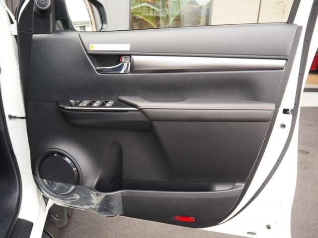 トヨタ ハイラックス ２．４ Ｚ ＧＲスポーツ ディーゼルターボ ４ＷＤ R5年 (近畿) 99