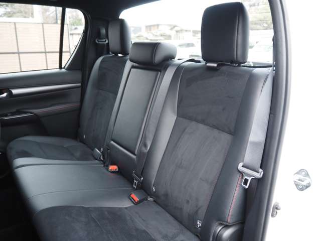 トヨタ ハイラックス ２．４ Ｚ ＧＲスポーツ ディーゼルターボ ４ＷＤ R5年 (近畿) 99