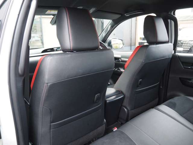 トヨタ ハイラックス ２．４ Ｚ ＧＲスポーツ ディーゼルターボ ４ＷＤ R5年 (近畿) 99