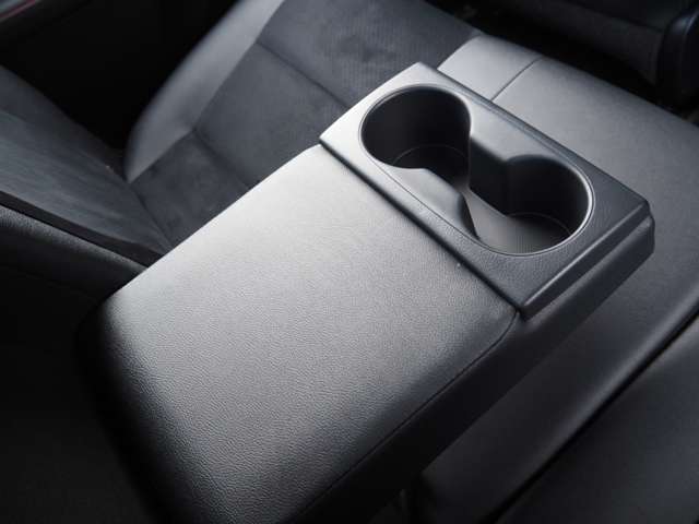 トヨタ ハイラックス ２．４ Ｚ ＧＲスポーツ ディーゼルターボ ４ＷＤ R5年 (近畿) 99