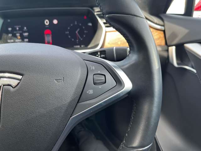 テスラ モデルＳ ７５ H30年 (東海) 99