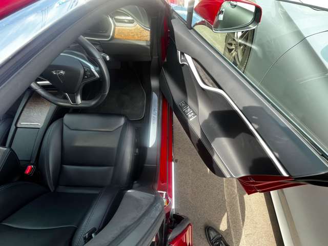 テスラ モデルＳ ７５ H30年 (東海) 99