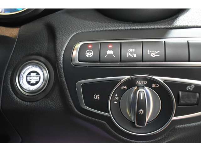 メルセデスベンツ Ｃクラスワゴン Ｃ２００ ローレウス エディション （ＢＳＧ搭載モデル） スポーツプラスパッケージ R1年 (関東) 99