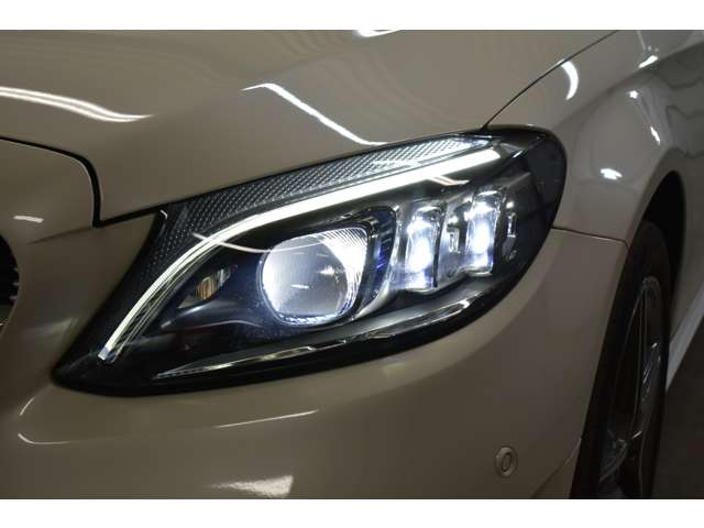 メルセデスベンツ Ｃクラスワゴン Ｃ２００ ローレウス エディション （ＢＳＧ搭載モデル） スポーツプラスパッケージ R1年 (関東) 99