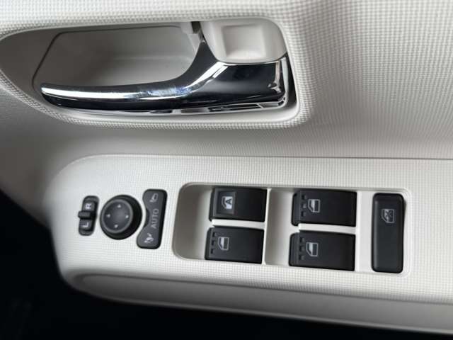 ダイハツ ムーヴ　キャンバス ６６０ ストライプス Ｇ ＥＣＯＩＤＬＥ非装着車 R5年 (中国) 99