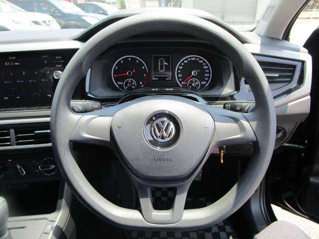 フォルクスワーゲン ポロ ＴＳＩ　トレンドライン H30年 (中国) 99