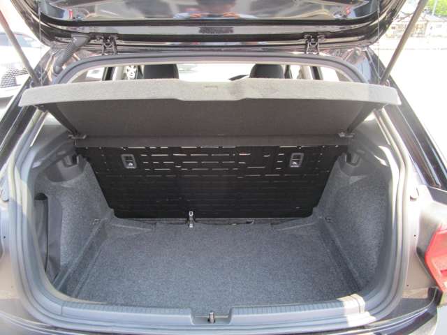 フォルクスワーゲン ポロ ＴＳＩ　トレンドライン H30年 (中国) 99